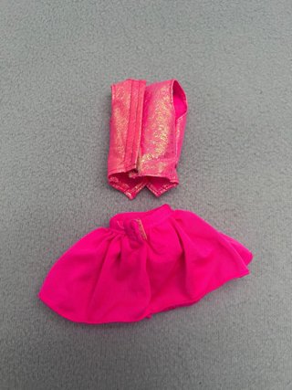 Set di abbigliamento e accessori per bambole Barbie