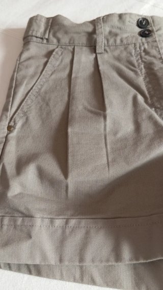 Pantalón corto camel