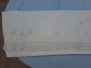 Juego de cama antiguo. Nuevo