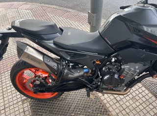 KTM 790 DUKE L Negra/Naranja