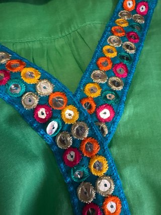 Camisola Lino Verde con Lentejuelas