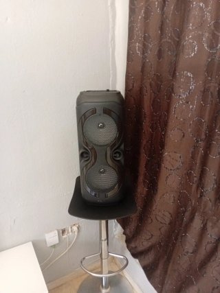 Altavoz negro