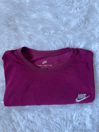 Camiseta Nike Morada