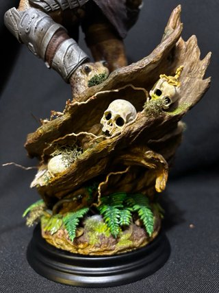 Figura Depredador Resina 1/6