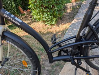 Bicicleta urbana cuadro bajo 28 6 vel.