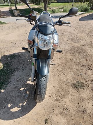 Suzuki GSR600