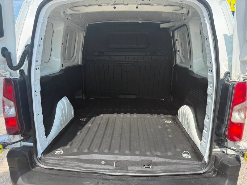 Citroën Berlingo 2022, foto 12