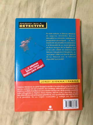 Libros varios en catalán y castellano