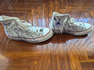 Converse Blancas con Diseño Multicolor