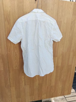 Camisa H&M branca com padrão