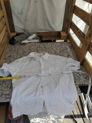 Camisa H&M branca com padrão