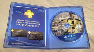 PlayStation 4 - Gran Turismo Sport y FIFA 17