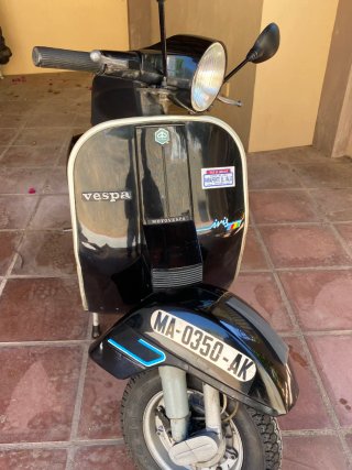 Vespa iris p125x