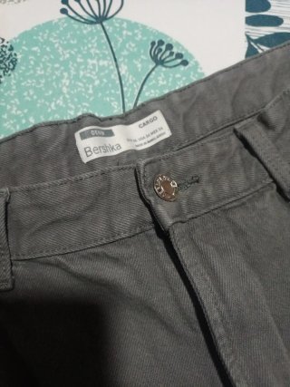 Pantalón  como nuevo gris sin etiqueta
