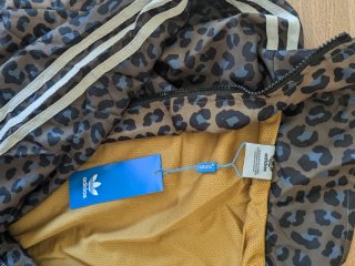 Chaqueta Adidas Estampado Leopardo talla S
