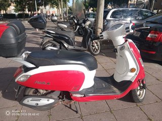 SYM Fiddle 125 Rojo/Blanco Scooter