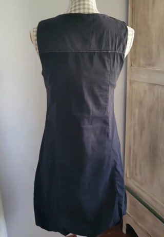 Vestido negro abullonado Talla M
