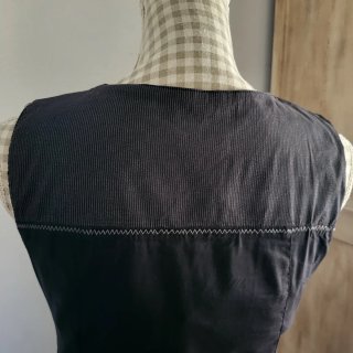Vestido negro abullonado Talla M