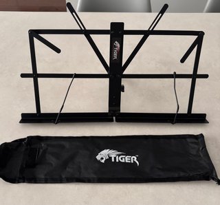 Atril Tiger Negro Plegable