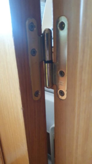 Puerta Madera y Cristal con Manecilla