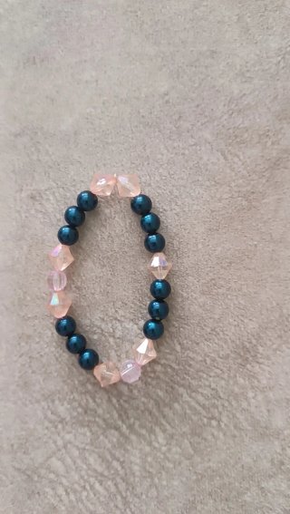 Pulsera de cuentas azul y rosa