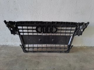 Parrilla Audi A4 B8