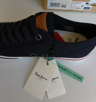 Zapatillas Pepe Jeans Negras y Rojas