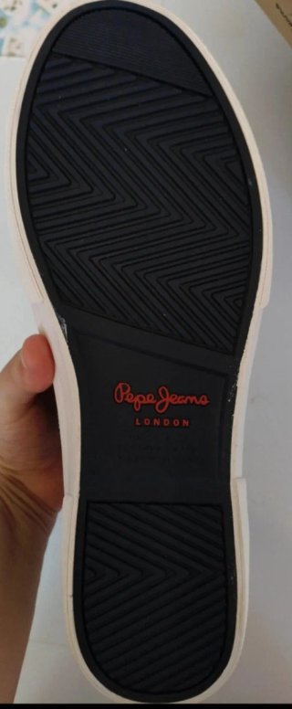 Zapatillas Pepe Jeans Negras y Rojas