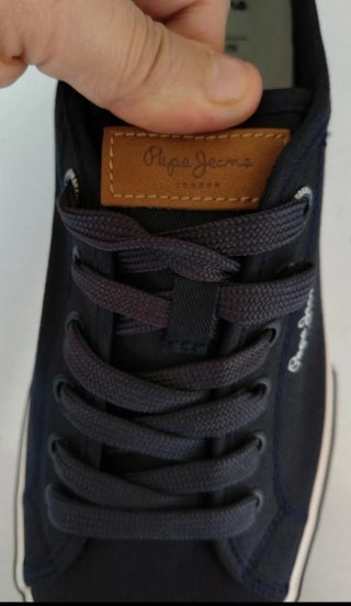 Zapatillas Pepe Jeans Negras y Rojas