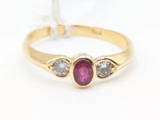Anillo Oro 18k con Rubí y Diamantes