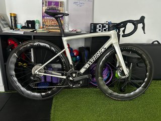 Bicicleta S-Works SL8 (cuadro y ruedas replica)