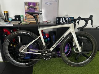 Bicicleta S-Works SL8 (cuadro y ruedas replica)