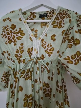 Vestido boho verde estampado midi