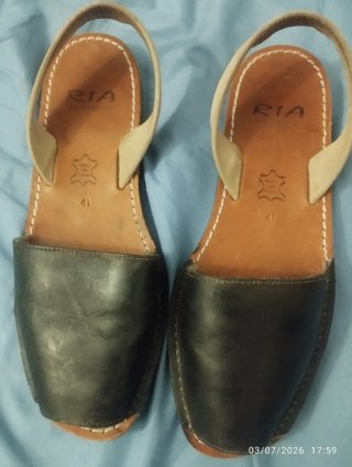 Sandalias RIA Hombre Beige y Negro