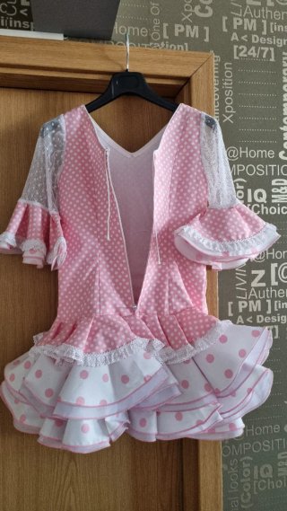 Vestido de flamenca rosa y blanco