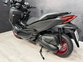 Honda Forza 125 ABS Gris/Rojo
