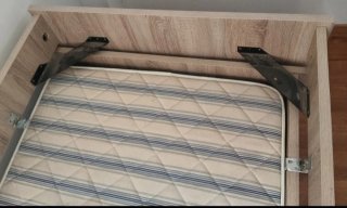 Cama con cajones