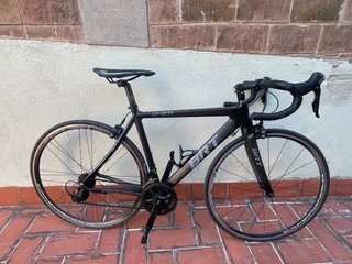 Bicicleta de carretera carbono