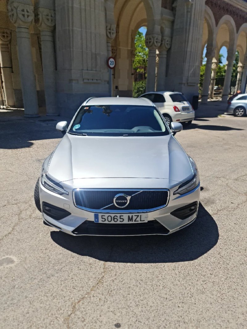 Volvo S60 D3 Momentum 2021