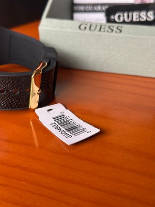 Reloj Guess Dorado y Negro Hombre