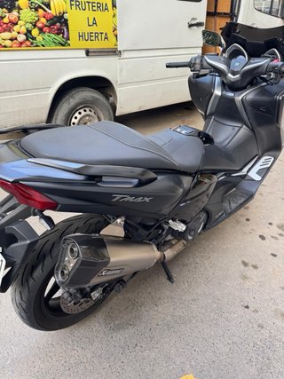 Yamaha TMax 530 Negra