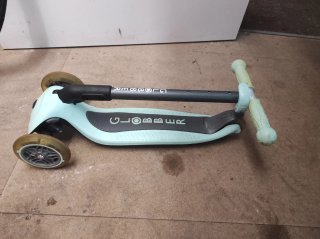 Patinete Globber 3 ruedas con luces en las ruedas