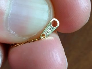 Cadena dorada con cierre ¿chapada oro?