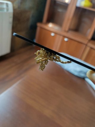 Cadena dorada con cierre ¿chapada oro?