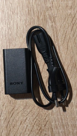 Sony AC-UUE12 Adaptador de Corriente