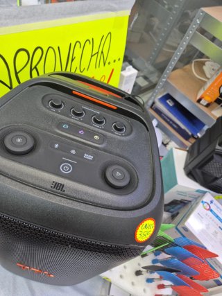Altavoz JBL Party Box Stage 320
