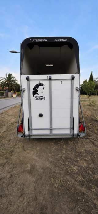 Remolque caballos Cheval Liberté aluminio