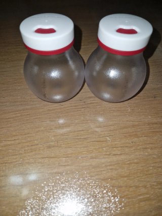 Set 2 saliere Tupperware