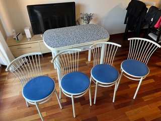 Mesa extensible cocina y 4 sillas