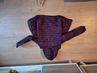 Chaqueta Quechua Morado/Rojo talla 10-11 años